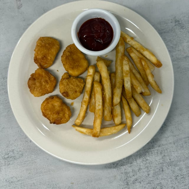 Kids Chicken Nuggets & French Fries.